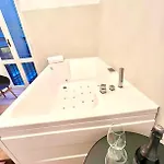 Pantheon Luxury Jacuzzi