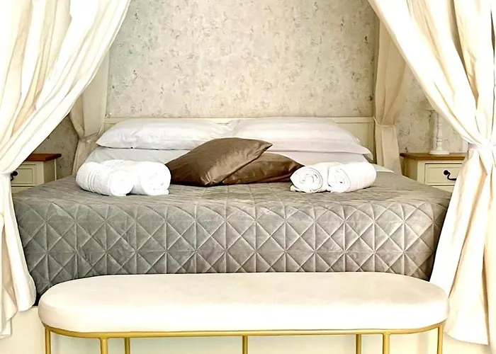 Pantheon Luxury Jacuzzi Rome