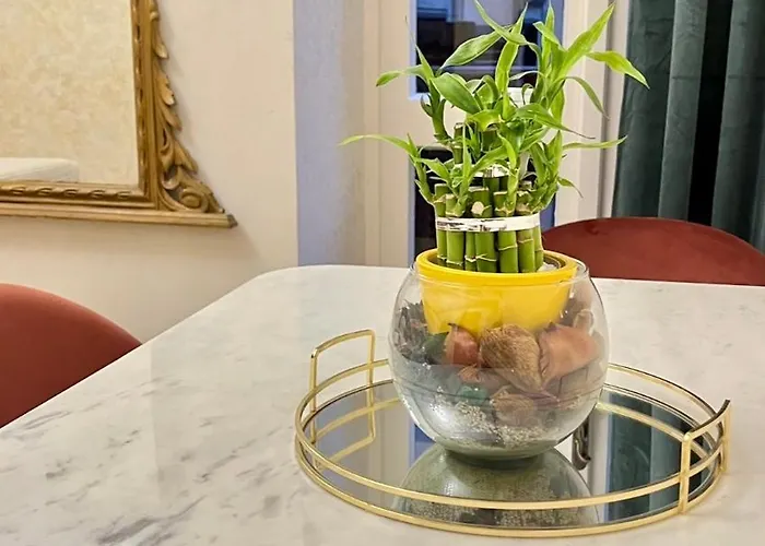 Pantheon Luxury Jacuzzi Appartement *