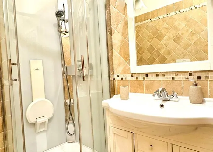 Pantheon Luxury Jacuzzi