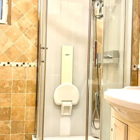 Appartement Pantheon Luxury Jacuzzi *